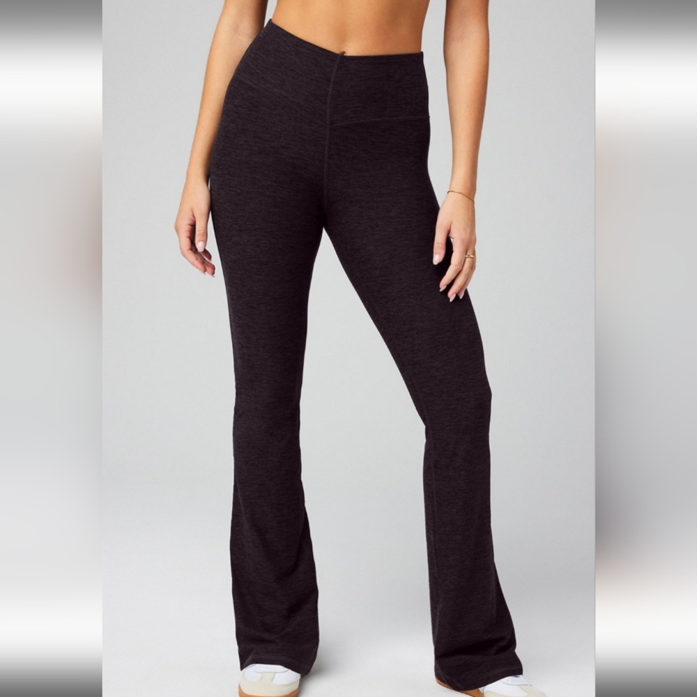 FABLETICS MINI FLARE NWT ✨